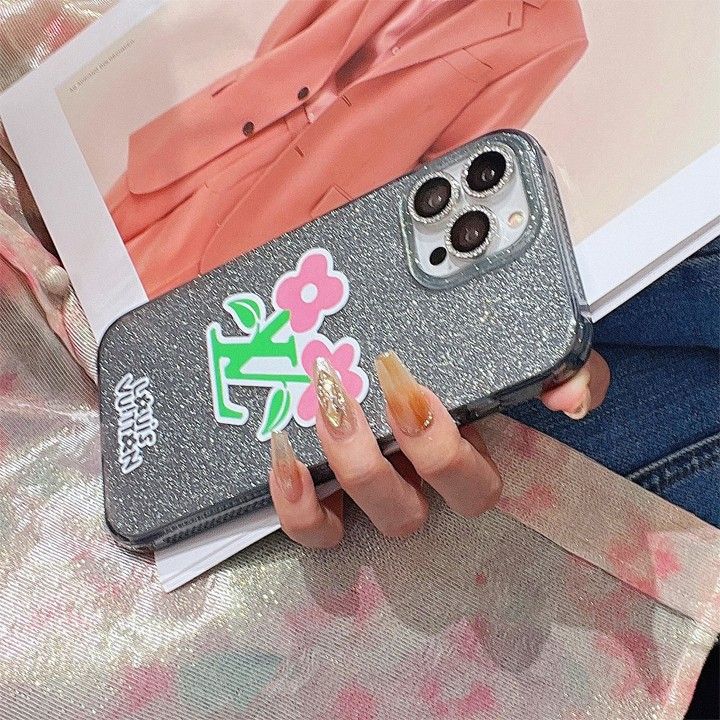 ルイヴィトンiphone15ケース 少女向け 可愛い